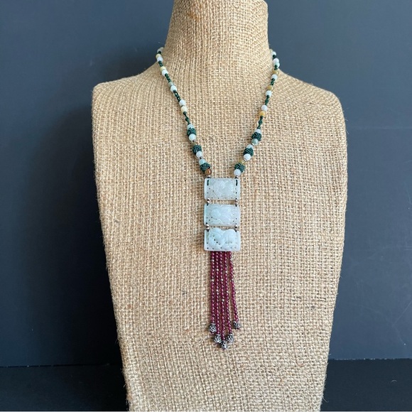 New hand made natural Burmese jade & genuine garnet necklace.